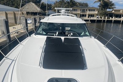 BOATZON | Sea Ray 410 SUNDANCER 2012