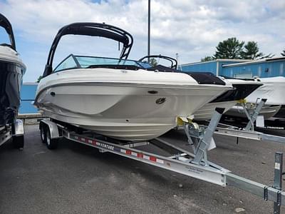 BOATZON | Sea Ray SDX 250 Outboard 2024