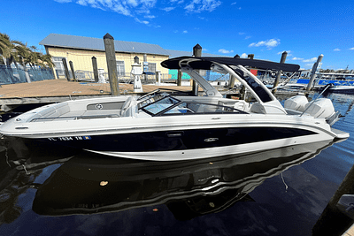 BOATZON | Sea Ray SDX 290 Outboard 2021