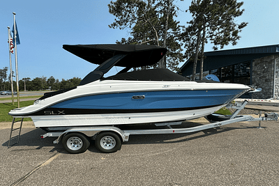 BOATZON | Sea Ray SLX 260 2024