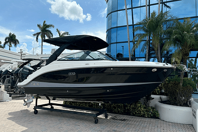 BOATZON | Sea Ray SLX 260 2025