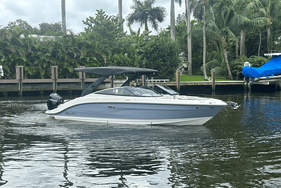 BOATZON | Sea Ray SLX 260 2025