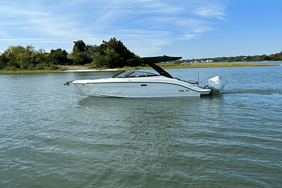 BOATZON | Sea Ray SLX 260 Outboard 2024