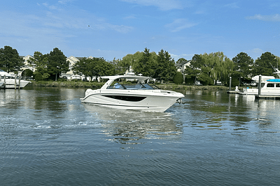 BOATZON | Sea Ray SLX 400 Outboard 2025