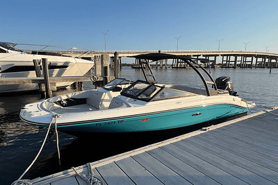 BOATZON | Sea Ray SPX 210 Outboard 2023