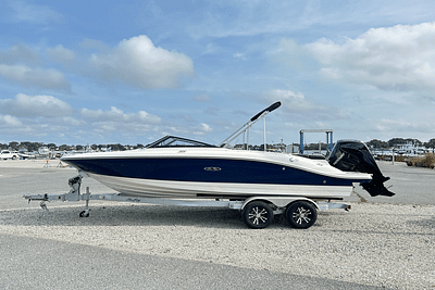 BOATZON | Sea Ray SPX 210 Outboard 2024