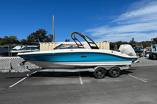 BOATZON | Sea Ray SPX 210 Outboard 2024