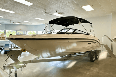 BOATZON | Sea Ray SPX 230 Outboard 2024