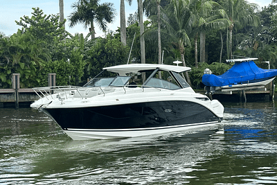 BOATZON | Sea Ray Sundancer 320 Outboard 2023