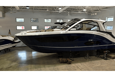 BOATZON | Sea Ray Sundancer 370 2025