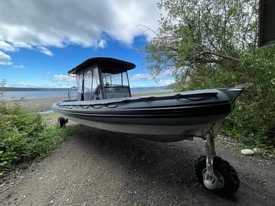 BOATZON | Sealegs 9M Interceptor 2018