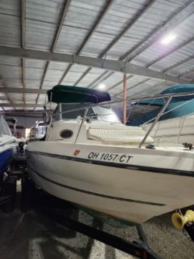 BOATZON | Seamaster 2388 Walk Around 2000 BOATZON | Seamaster 2388 Walk Around 2000