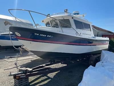 BOATZON | 2004 SeaSport 2400 XL