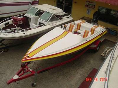 BOATZON | Shawdow Ski Boat 200 RT 1990