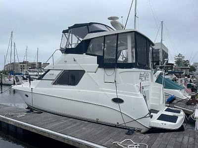 BOATZON | Silverton 352 Motor Yacht 1997