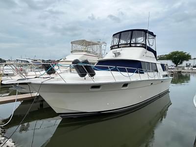 BOATZON | Silverton 40 Motor Yacht 1990