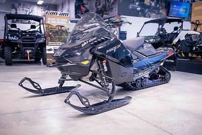 BOATZON | Ski-Doo MXZ X Rotax 850 ETEC 137 RipSaw 125 1025 in Black 2024