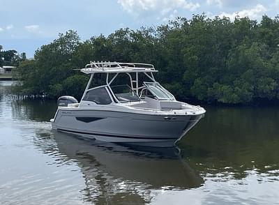 BOATZON | Solara Boats S250 DC 2024