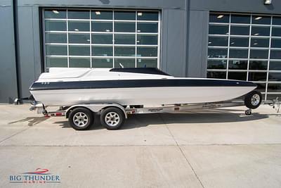 BOATZON | Spectre Screaming Eagle 22 Talon 2019 BOATZON | Spectre Screaming Eagle 22 Talon 2019