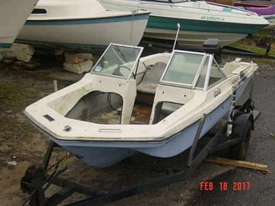 BOATZON | Sportmaster 16 Marlin No Motor OB Hull 1979