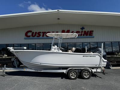 BOATZON | Sportsman Heritage 231 Center Console 2019