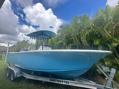 BOATZON | Sportsman Open 232 Center Console 2022