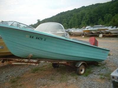 BOATZON | Starcraft Marine 15 Runabout outboard hull 1965