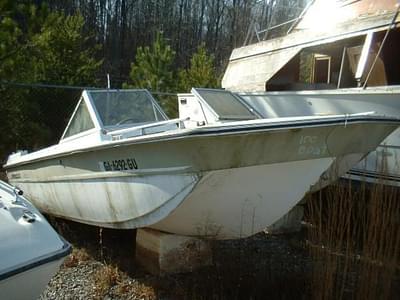 BOATZON | Starcraft Marine 17 Bowrider Project Boat 1974