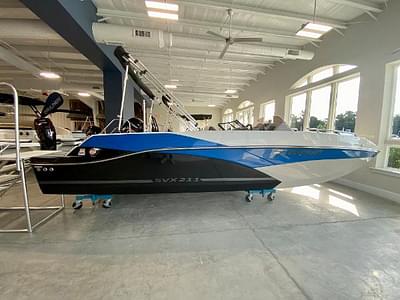 BOATZON | Starcraft SVX 211 Electric Blue Sport 2024