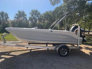 BOATZON | 2024 Stingray 172SC