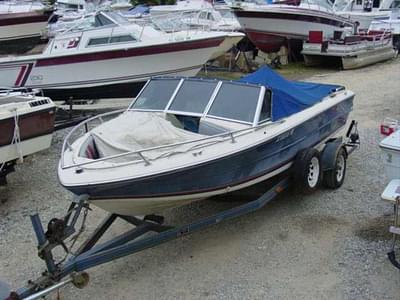 BOATZON | Stingray 190 SVB Bowrider Mercruiser 170 1986