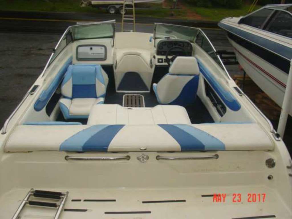 Used Stingray 596ZPX Bowrider 43 Volvo Penta 1991 for sale in