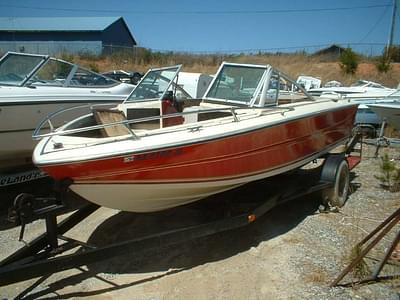 BOATZON | Stingray SVB 175 SS Bowrider Mercruiser 470 1981