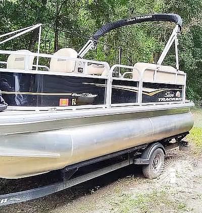 BOATZON | Sun Tracker 16XL Bass Buggy