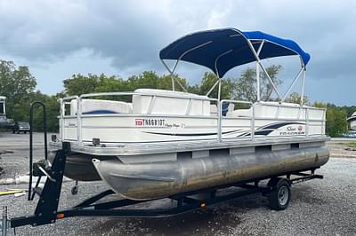 BOATZON | 2006 Sun Tracker 21 Party Barge