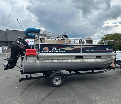 BOATZON | Sun Tracker Bass 16 Buggy DLX 2019