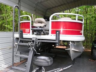 BOATZON | Sun Tracker Bass Buggy 18 DLX