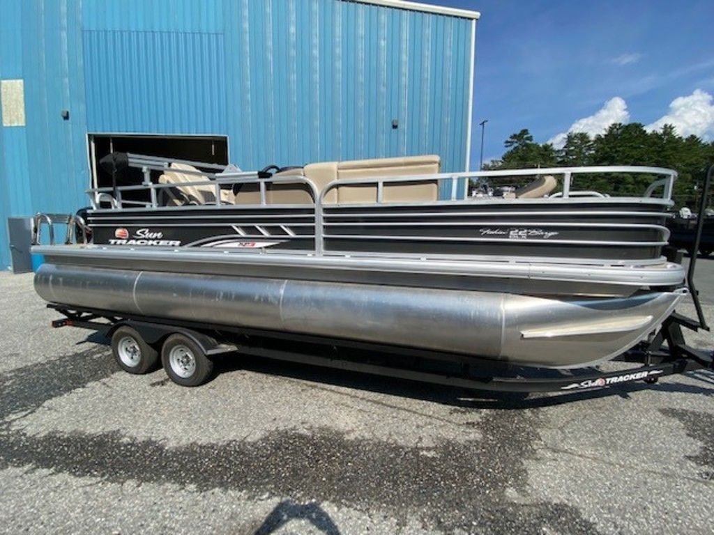 2022 Sun Tracker FB 22 XP3 - Sold Boat