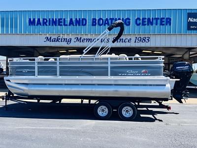 BOATZON | Sun Tracker Fishin Barge 20 DLX 2024