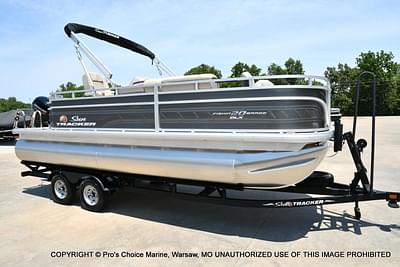 BOATZON | Sun Tracker Fishin Barge 20 DLX 2025