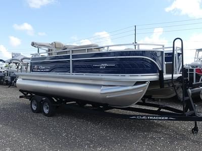 BOATZON | Sun Tracker Fishin Barge 20 DLX 2025