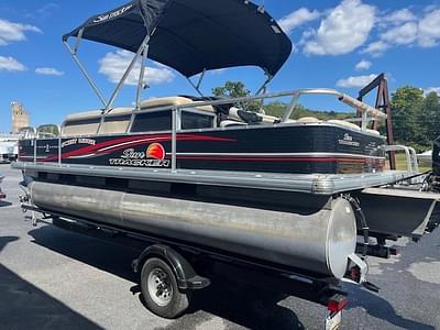 BOATZON | Sun Tracker Fishin Barge 22 DLX 2012