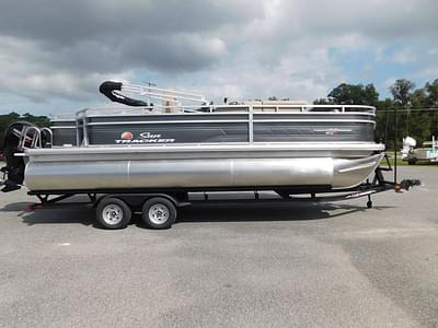 BOATZON | Sun Tracker Fishin Barge 22 XP3 2024