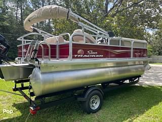 BOATZON | Sun Tracker Party Barge 18 DLX