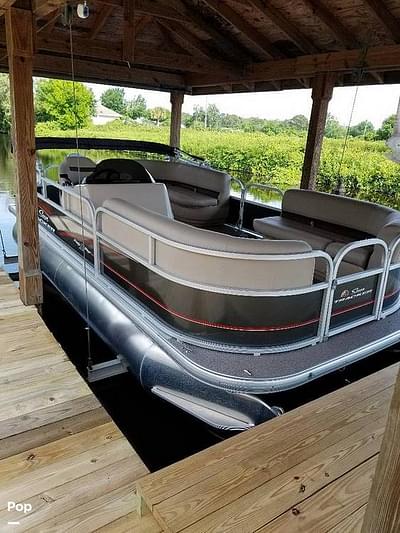 BOATZON | Sun Tracker Party Barge 18 DLX