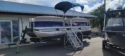 BOATZON | Sun Tracker PARTY BARGE 18 DLX 2018