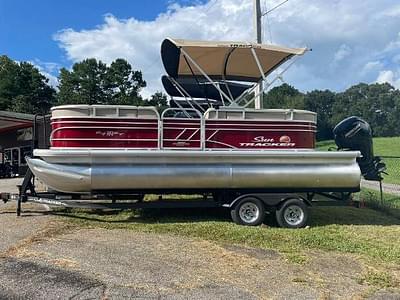 BOATZON | 2023 Sun Tracker Party Barge 22 DLX