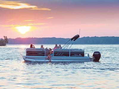 BOATZON | Sun Tracker Party Barge 22 RF DLX 2022