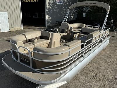 BOATZON | Sun Tracker Party Barge 22 RF DLX Pontoon  115HP Mercury Pro XS 2019