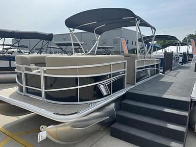 BOATZON | SunChaser 20 CRB 90HP BUNK TRAILER 2025